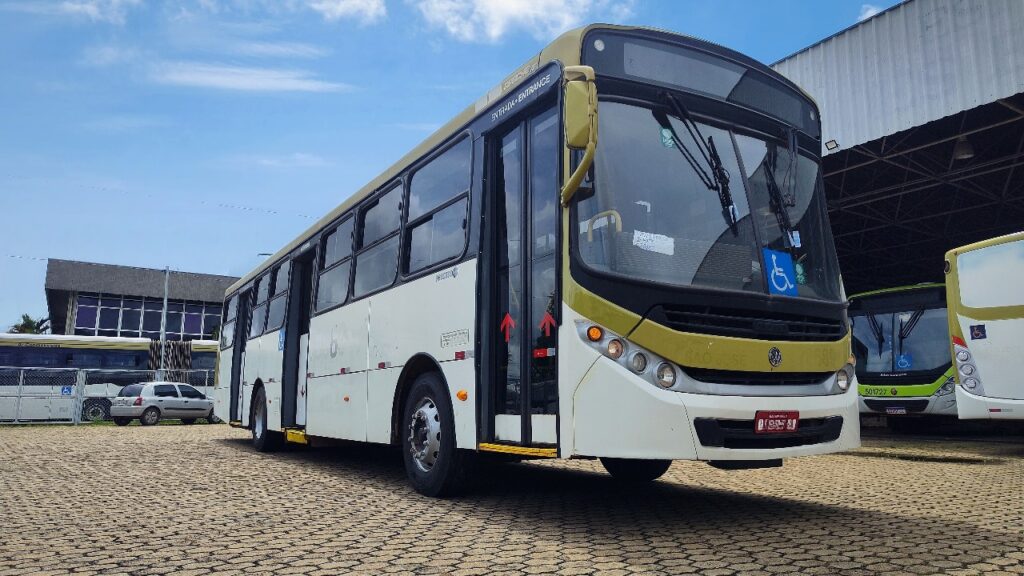 RevBUS - INDUSCAR APACHE VIP III - DISPONIVEL PARA VENDA em Brasília - DF